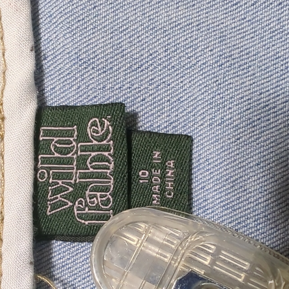 🚨3/$20! Wild Fable Light Rinse Denim Back Zip Mini Skirt Size 10 - Picture 3 of 4